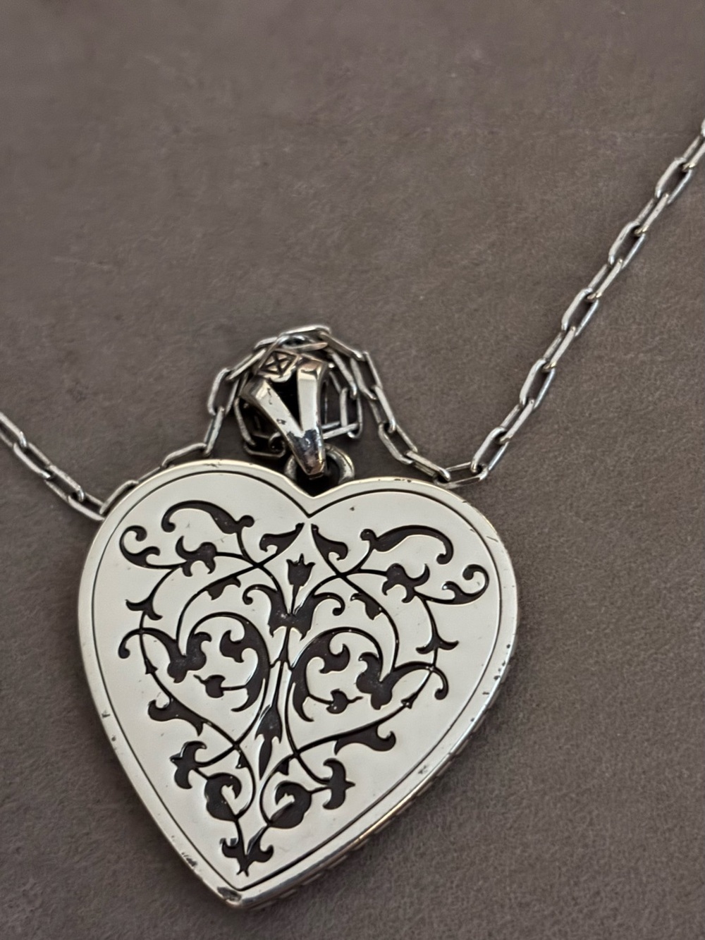 Brighton St. Michel Retired Multicolor Crystal Heart Pendant Necklace NWT - Picture 5 of 5